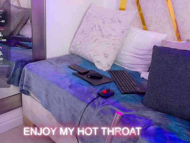 Luna-Naughty1