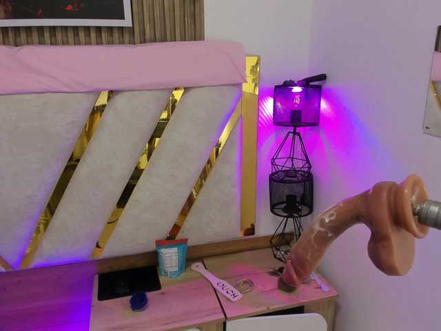 Luna-Naughty1 live cam on BongaCams