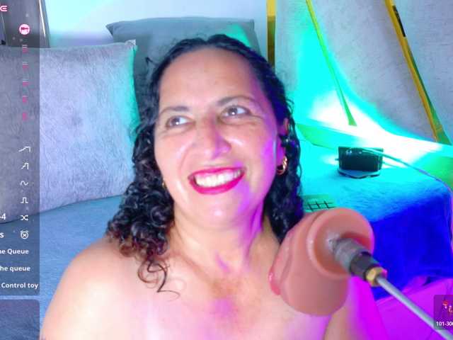 Luna-Naughty1 live cam on BongaCams