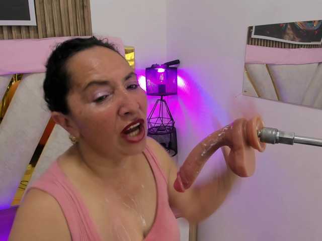 Luna-Naughty1 live cam on BongaCams