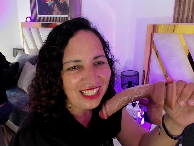 Luna-Naughty1 live cam on BongaCams