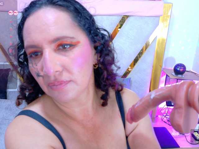 Luna-Naughty1