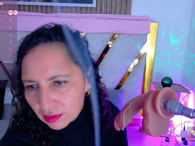 Luna-Naughty1 live cam on BongaCams