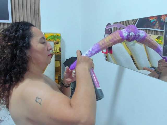 Luna-Naughty1
