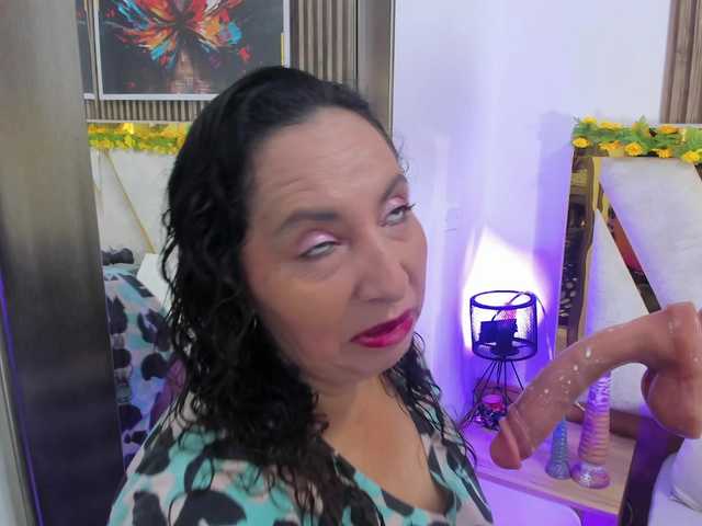 Luna-Naughty1 live cam on BongaCams