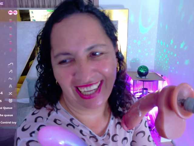 Luna-Naughty1 live cam on BongaCams