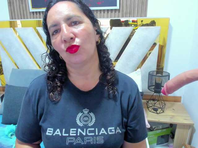 Luna-Naughty1 live webcam show