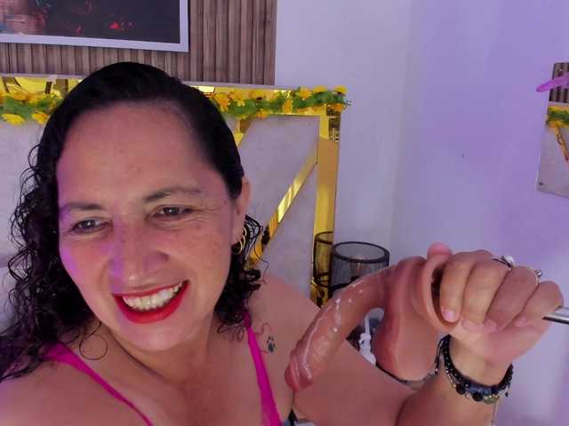 Luna-Naughty1