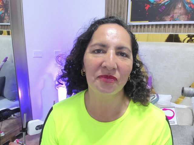 Luna-Naughty1 live cam on BongaCams