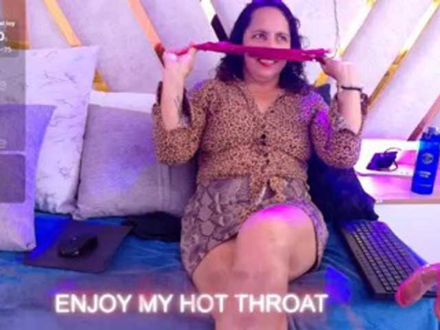 Luna-Naughty1