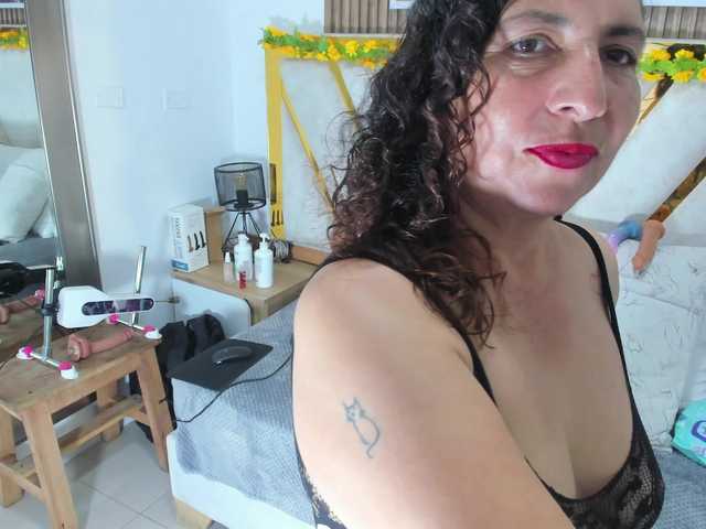 Luna-Naughty1 live cam on BongaCams