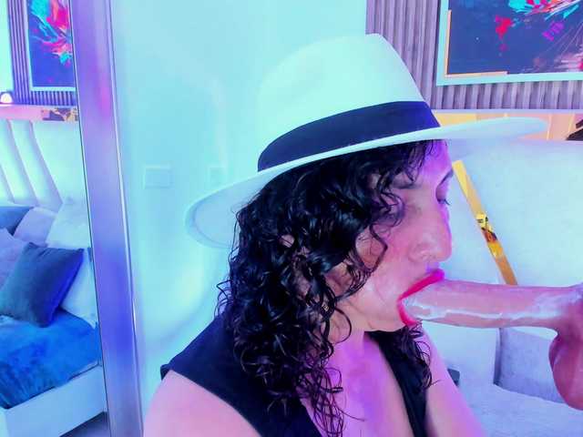 Luna-Naughty1 live cam on BongaCams