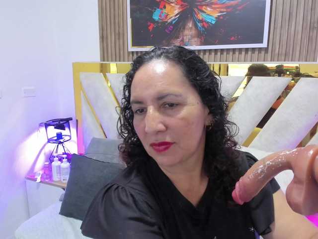 Luna-Naughty1 live cam on BongaCams
