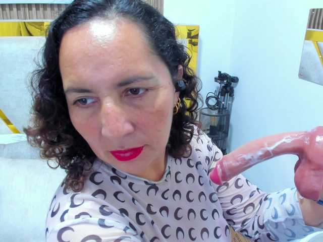 Luna-Naughty1 live webcam show
