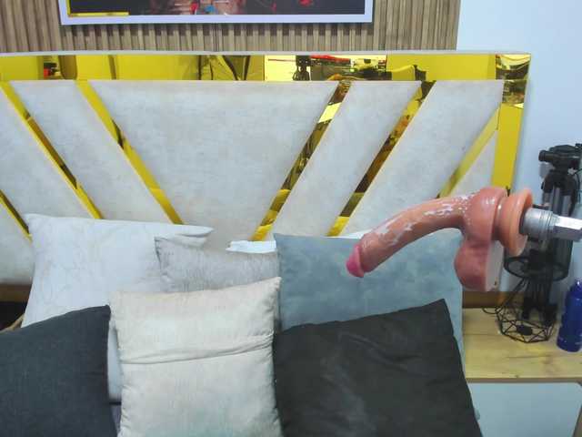 Luna-Naughty1