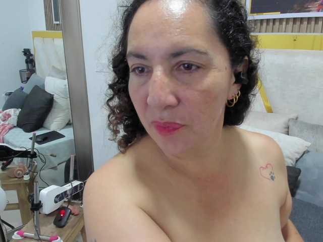 Luna-Naughty1 live cam on BongaCams