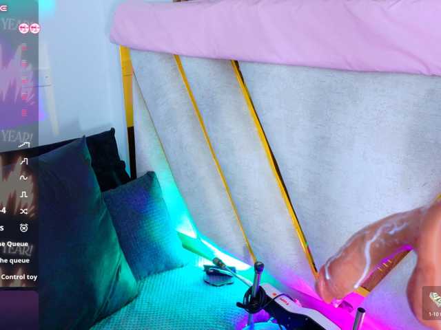 Luna-Naughty1 live cam on BongaCams