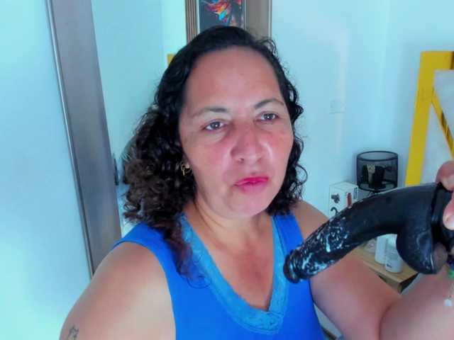Luna-Naughty1 live cam on BongaCams