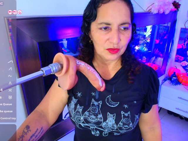 Luna-Naughty1