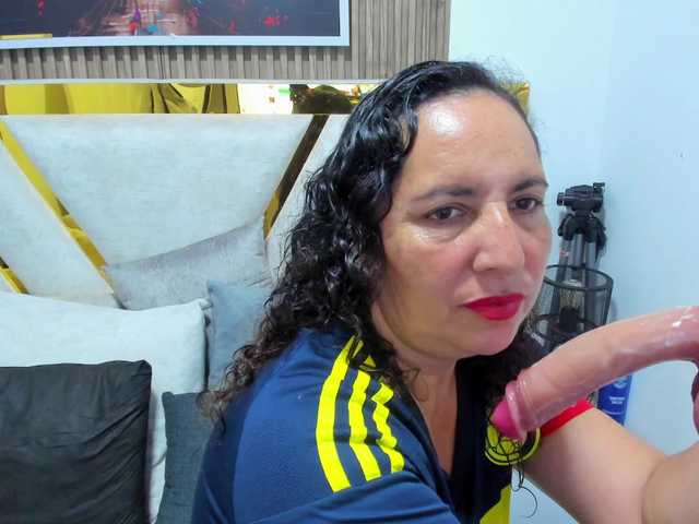 Luna-Naughty1 live cam on BongaCams