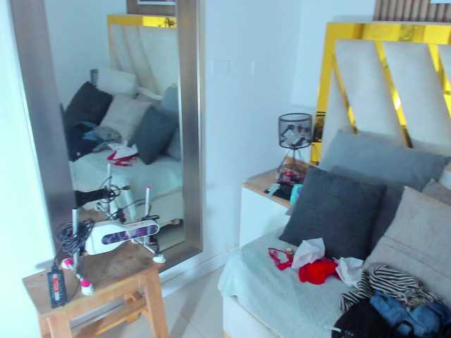 Luna-Naughty1 live cam on BongaCams