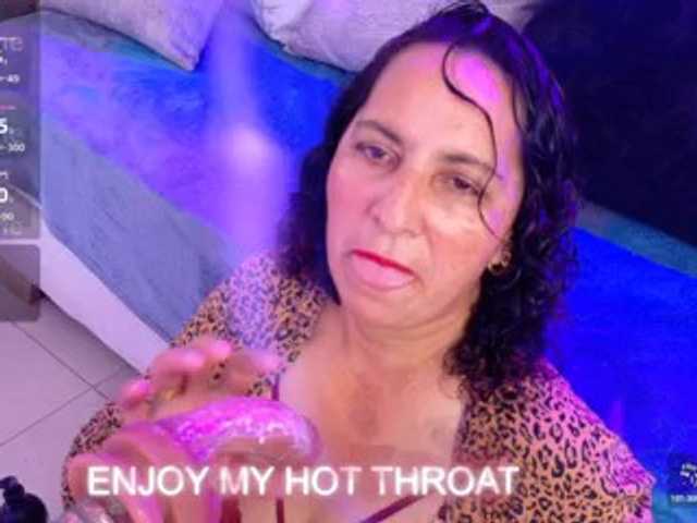Luna-Naughty1