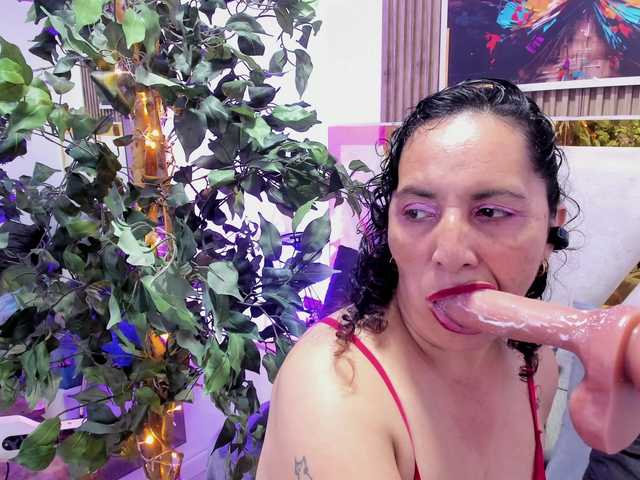 Luna-Naughty1 live cam on BongaCams