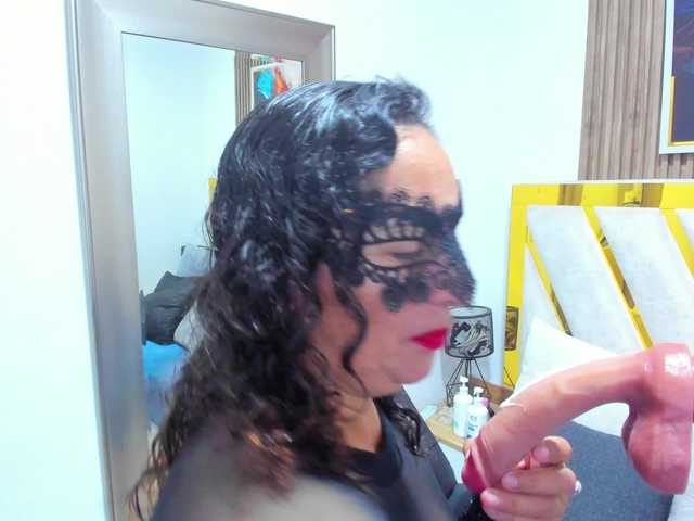 Luna-Naughty1