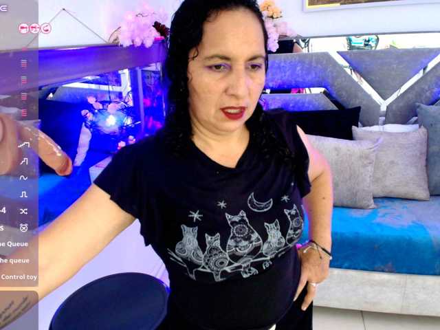 Luna-Naughty1