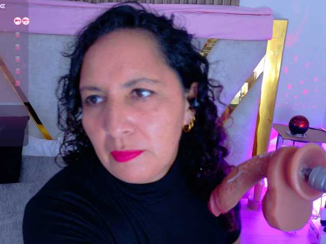 Luna-Naughty1