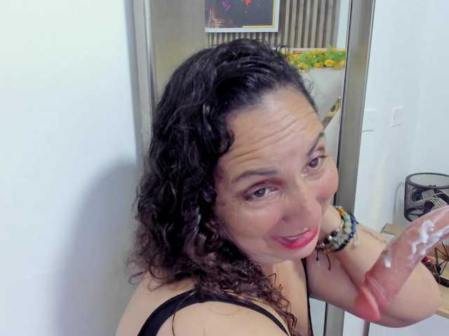 Luna-Naughty1