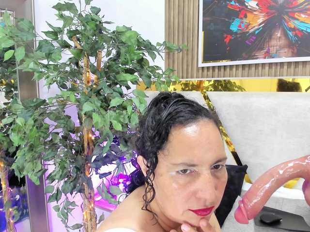 Luna-Naughty1 live cam on BongaCams