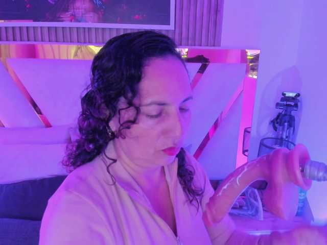 Luna-Naughty1 live cam on BongaCams
