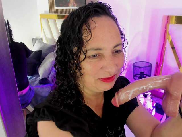 Luna-Naughty1 live cam on BongaCams