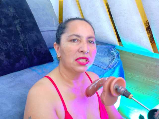 Luna-Naughty1 live cam on BongaCams
