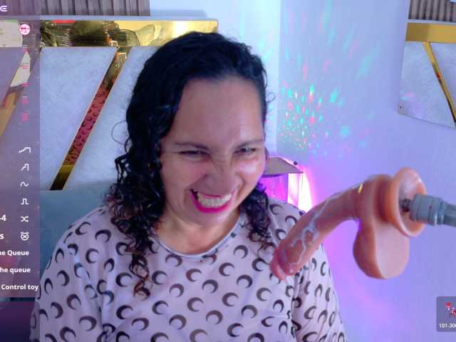 Luna-Naughty1