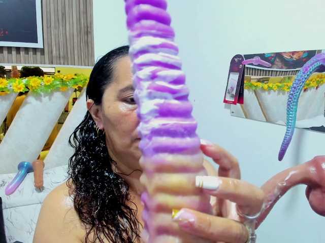 Luna-Naughty1