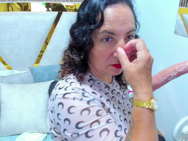Luna-Naughty1 live webcam show