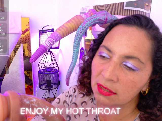 Luna-Naughty1