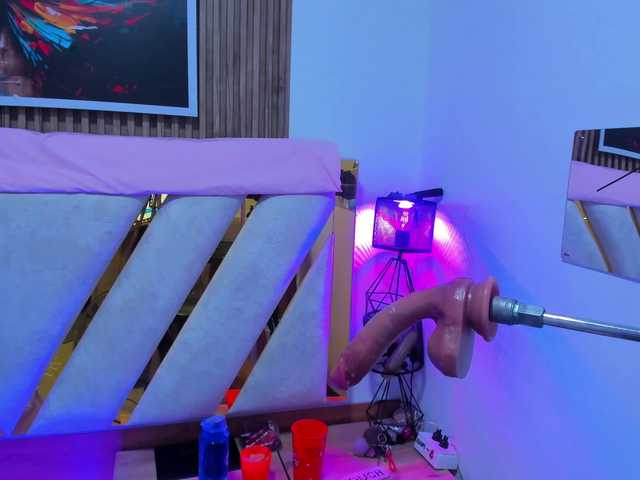 Luna-Naughty1 live cam on BongaCams
