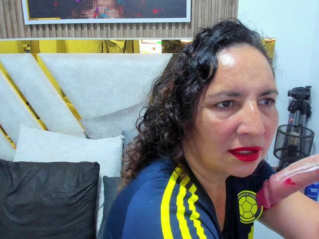 Luna-Naughty1