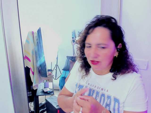 Luna-Naughty1