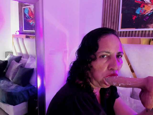 Luna-Naughty1 live cam on BongaCams