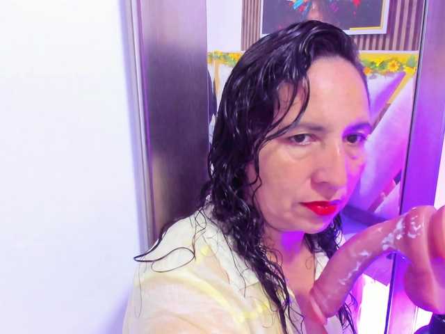 Luna-Naughty1 live cam on BongaCams
