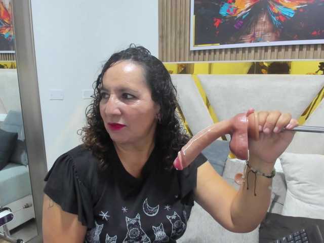 Luna-Naughty1 live cam on BongaCams