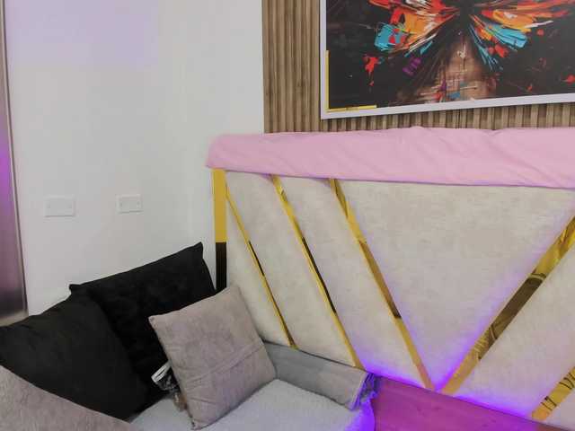 Luna-Naughty1 live cam on BongaCams