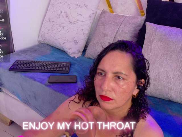 Luna-Naughty1