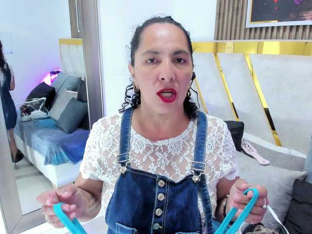 Luna-Naughty1