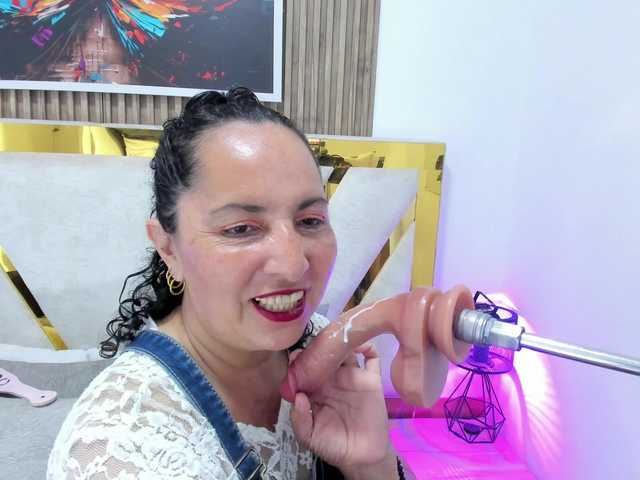 Luna-Naughty1 live cam on BongaCams