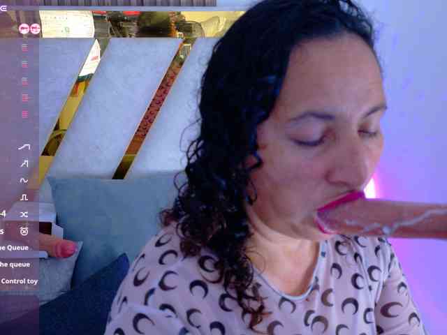 Luna-Naughty1